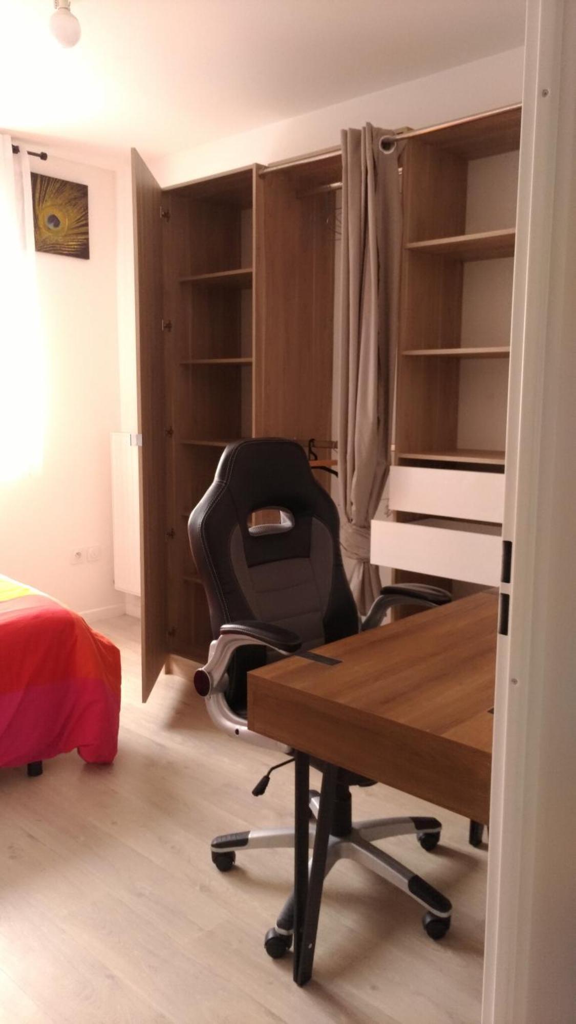 Séjour chez l'habitant Belle Dans Charmante Et Grande Maison Duplex Neuve Et Bien Aeree La Verrière